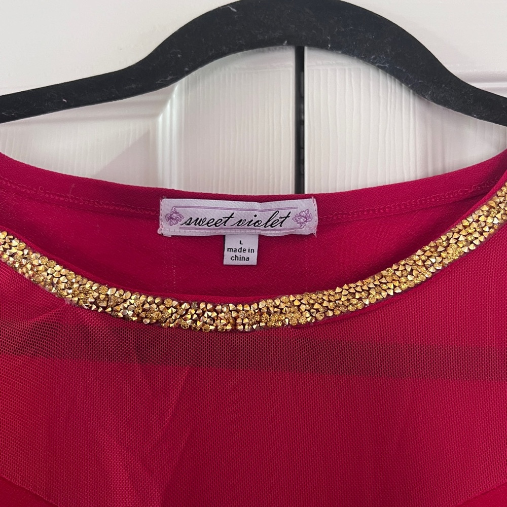 Red top - Picture 2 of 3